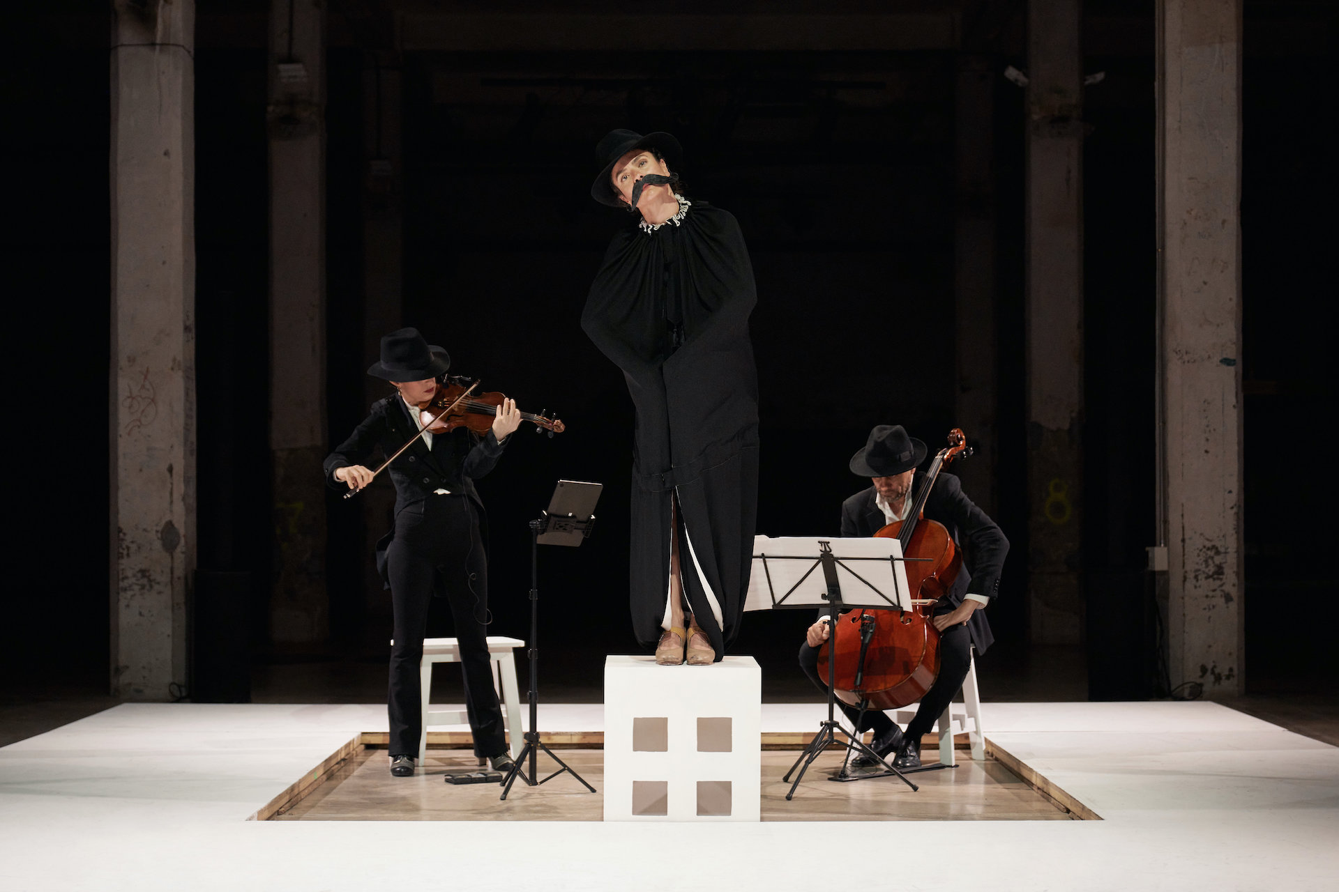 Intangible o la mujer que quiso ser hombre